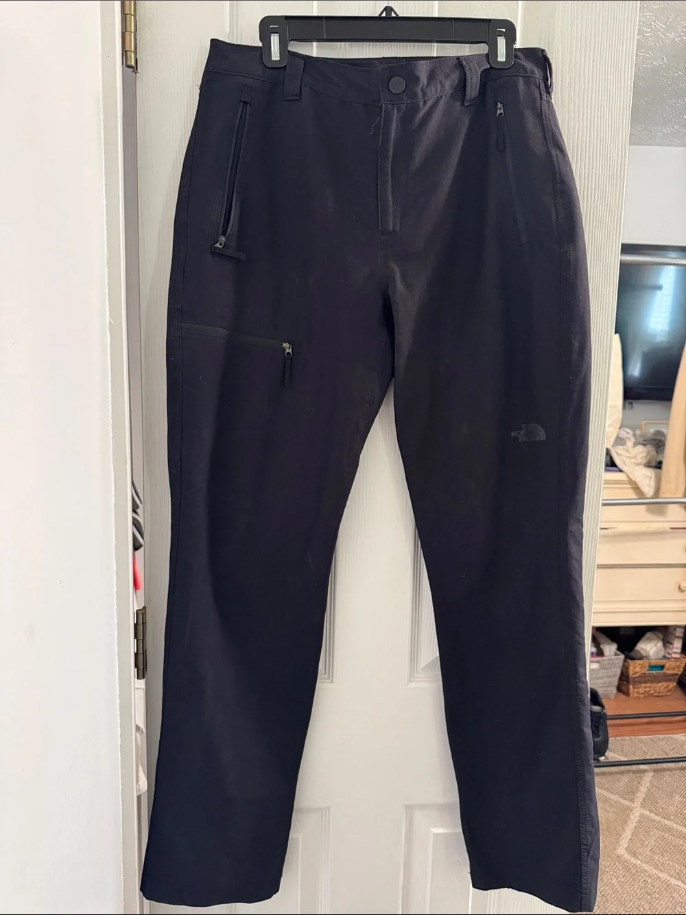 The North Face Men’s Black Cargo Softshell Pants